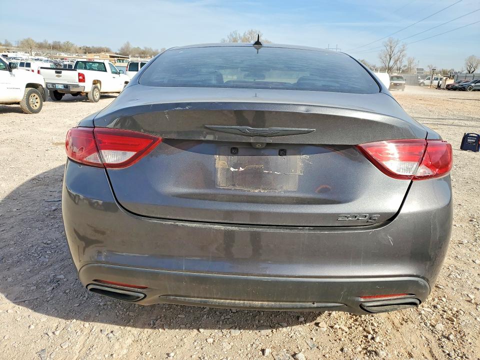 46200676 :رقم المزاد ، 1C3CCCBB0FN538461 vin ، 2015 Chrysler 200 مزاد بيع
