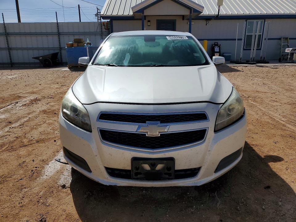 Продажа на аукционе авто 2015 Chevrolet Malibu, vin: 1G11D5SLXFF125857, номер лота: 46533776