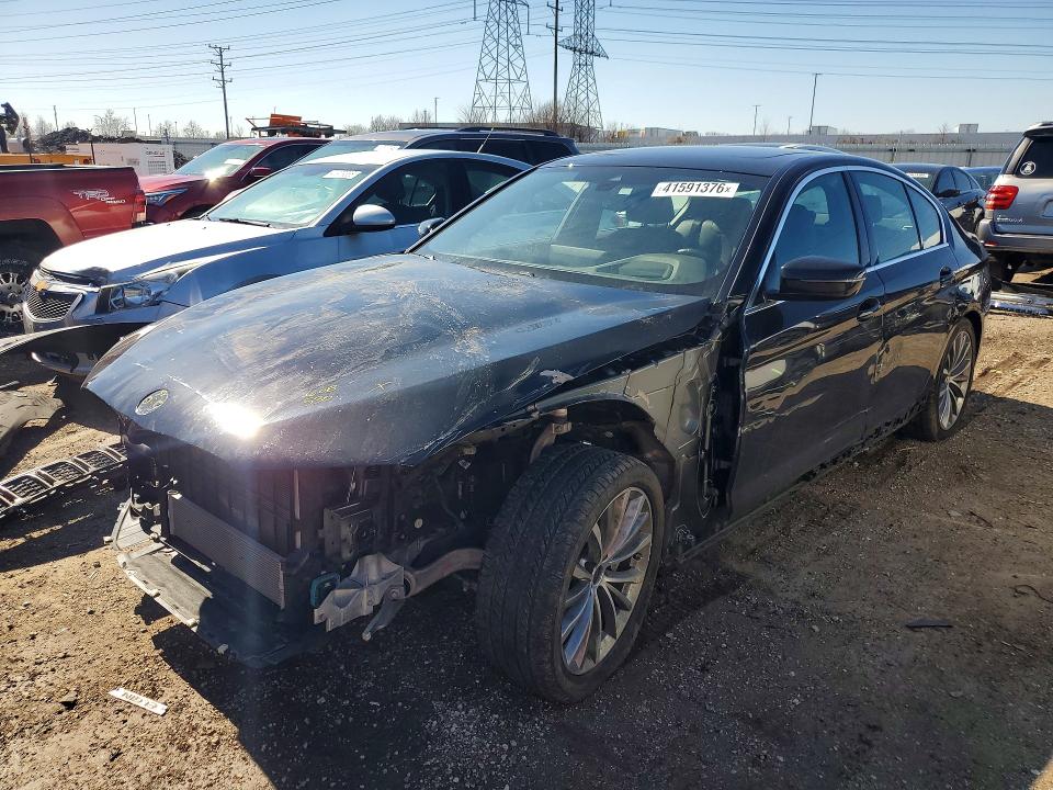 41591376 :رقم المزاد ، WBA13BJ03PCL44627 vin ، 2023 Bmw 530 مزاد بيع