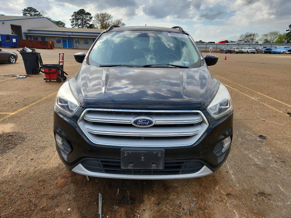 2018 Ford Escape მანქანა იყიდება აუქციონზე, vin: 1FMCU9HD7JUA99242, აუქციონის ნომერი: 79926185