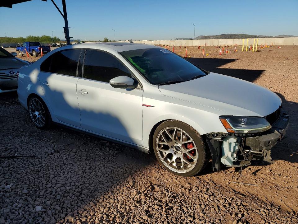 79642435 :رقم المزاد ، 3VW4T7AJ6HM216384 vin ، 2017 Volkswagen Jetta مزاد بيع