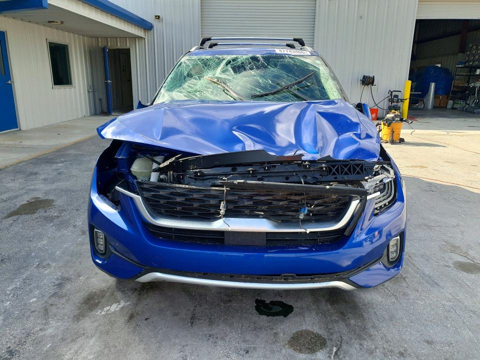 Auction sale of the 2021 Kia Seltos, vin: KNDETCA22M7106381, lot number: 47743466