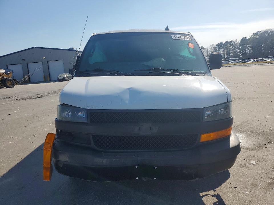 45623326 :رقم المزاد ، 1GCWGAFP3J1339623 vin ، 2018 Chevrolet Express G2500 مزاد بيع