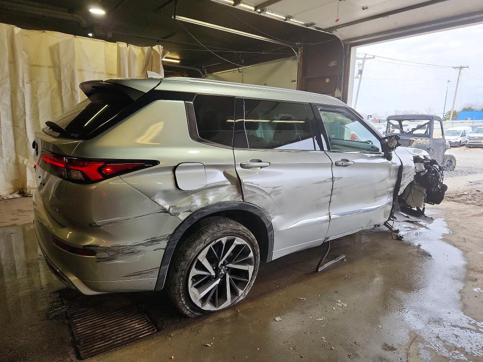 47874456 :رقم المزاد ، JA4J4VA80NZ056852 vin ، 2022 Mitsubishi Outlander مزاد بيع