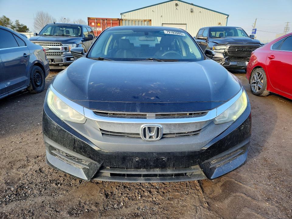 Продаж на аукціоні авто 2018 Honda Civic, vin: 2HGFC2F58JH000469, номер лоту: 79183985