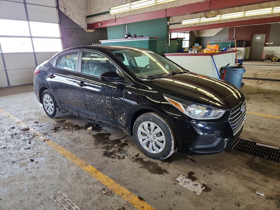 2022 Hyundai Accent მანქანა იყიდება აუქციონზე, vin: 3KPC24A69NE175511, აუქციონის ნომერი: 45938406