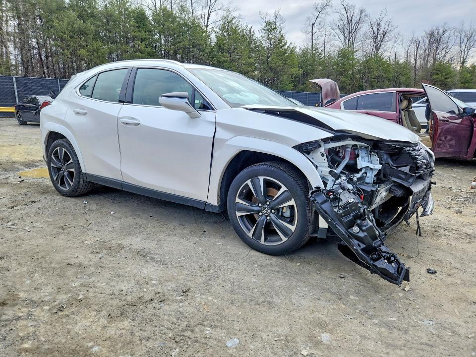 46047946 :رقم المزاد ، JTHP9JBH6R2076934 vin ، 2024 Lexus Ux 250h مزاد بيع