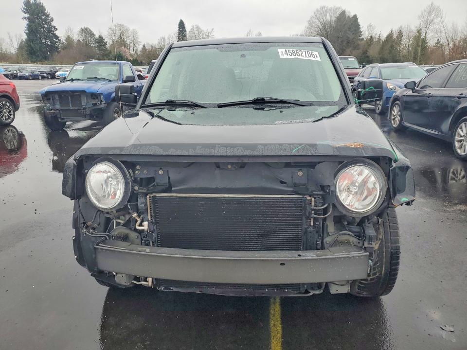 45862706 :رقم المزاد ، 1C4NJPBA2HD137690 vin ، 2017 Jeep Patriot مزاد بيع