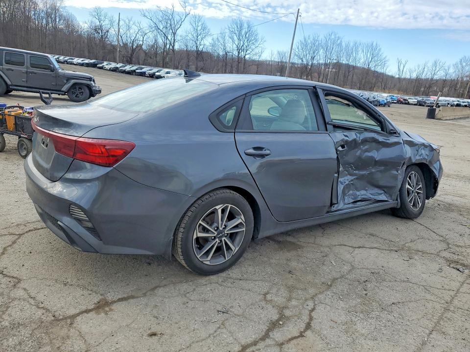 47532486 :رقم المزاد ، 3KPF24ADXNE496257 vin ، 2022 Kia Forte مزاد بيع