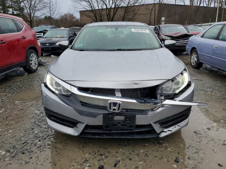 45524876 :رقم المزاد ، 2HGFC2F57JH577963 vin ، 2018 Honda Civic مزاد بيع
