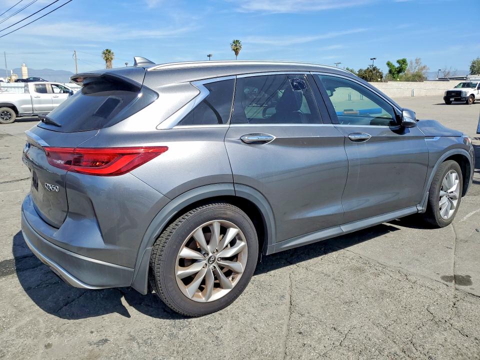79314575 :رقم المزاد ، 3PCAJ5M16KF135294 vin ، 2019 Infiniti Qx50 مزاد بيع