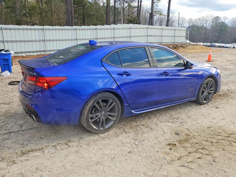 79958975 :رقم المزاد ، 19UUB2F63JA002115 vin ، 2018 Acura Tlx مزاد بيع