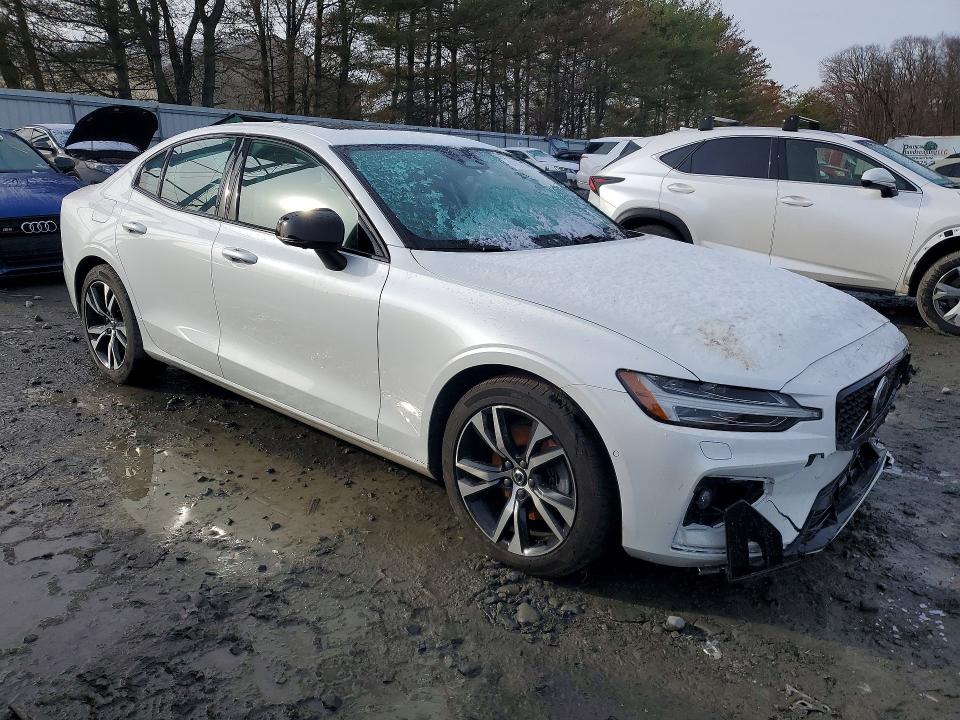 2024 Volvo S60 მანქანა იყიდება აუქციონზე, vin: 7JRL12FL6RG304057, აუქციონის ნომერი: 41673076