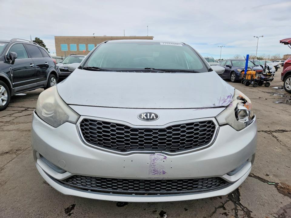 47044566 :رقم المزاد ، KNAFK4A66F5287318 vin ، 2015 Kia Forte مزاد بيع