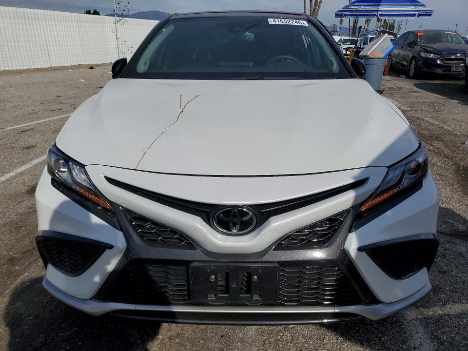 41652246 :رقم المزاد ، 4T1KZ1AK2RU101417 vin ، 2024 Toyota Camry مزاد بيع