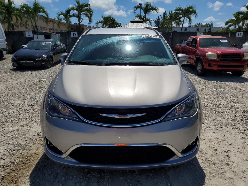 Продажа на аукционе авто 2018 Chrysler Pacifica, vin: 2C4RC1BG0JR290794, номер лота: 45444196
