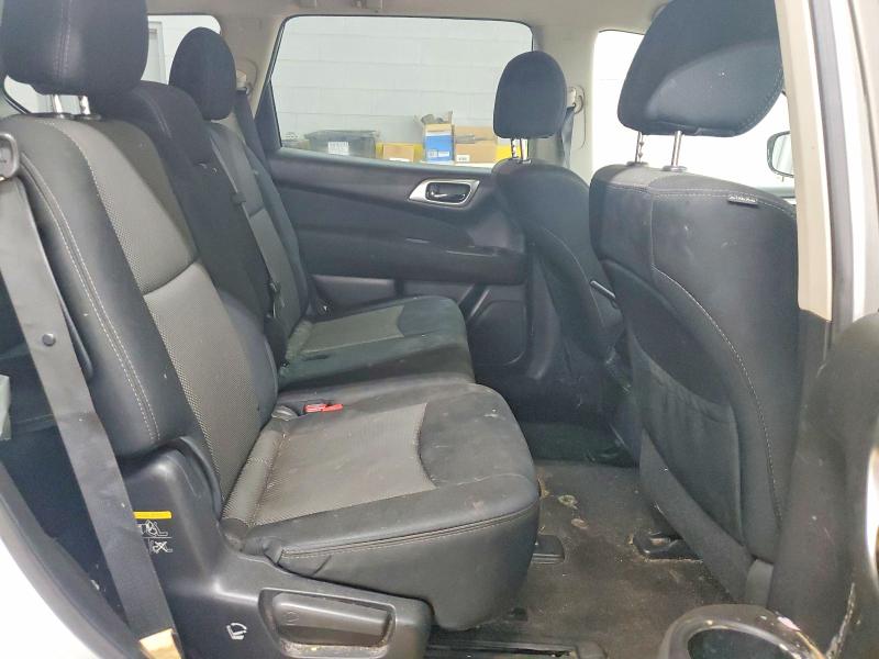 47806016 :رقم المزاد ، 5N1DR2MM0HC629456 vin ، 2017 Nissan Pathfinder مزاد بيع