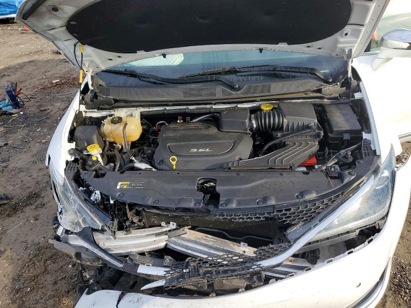 79229985 :رقم المزاد ، 2C4RC1GG8JR226396 vin ، 2018 Chrysler Pacifica مزاد بيع