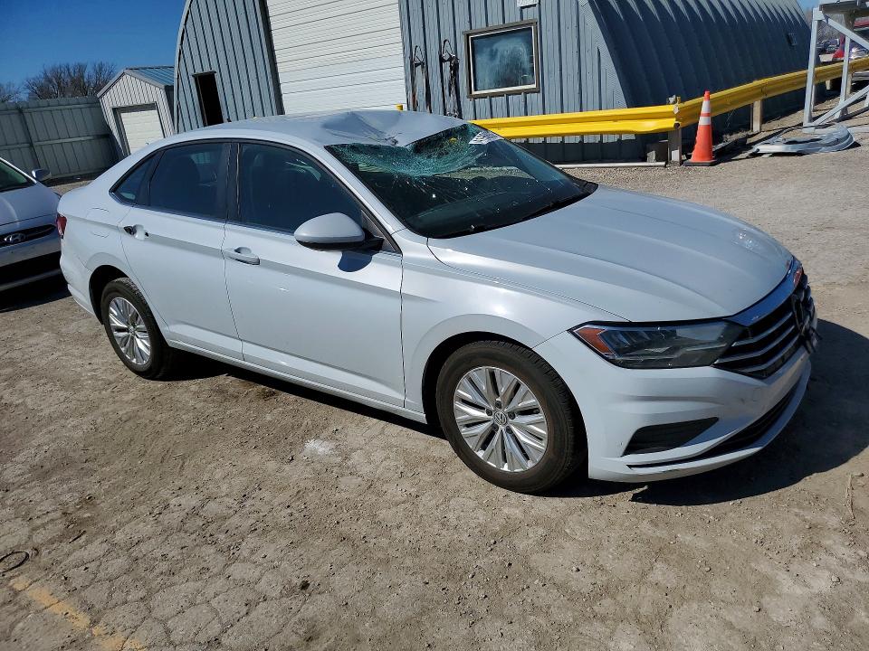 41968936 :رقم المزاد ، 3VWCB7BU1KM142919 vin ، 2019 Volkswagen Jetta مزاد بيع
