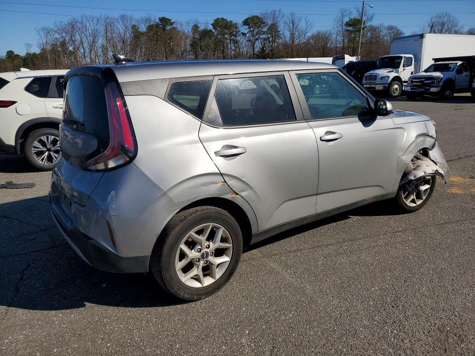 2023 Kia Soul მანქანა იყიდება აუქციონზე, vin: KNDJ23AU0P7881088, აუქციონის ნომერი: 46917806