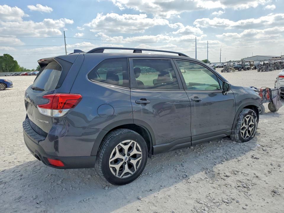 46392886 :رقم المزاد ، JF2SKAJC6MH508080 vin ، 2021 Subaru Forester مزاد بيع