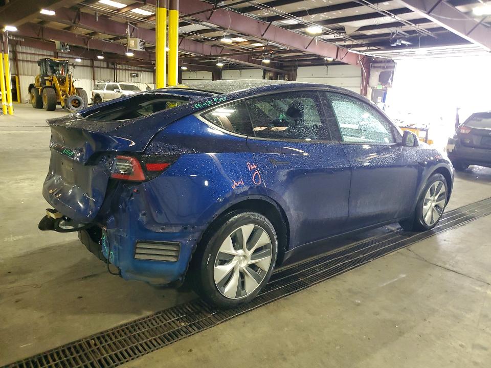 2022 Tesla Model Y მანქანა იყიდება აუქციონზე, vin: 7SAYGDEE5NF359785, აუქციონის ნომერი: 79642585