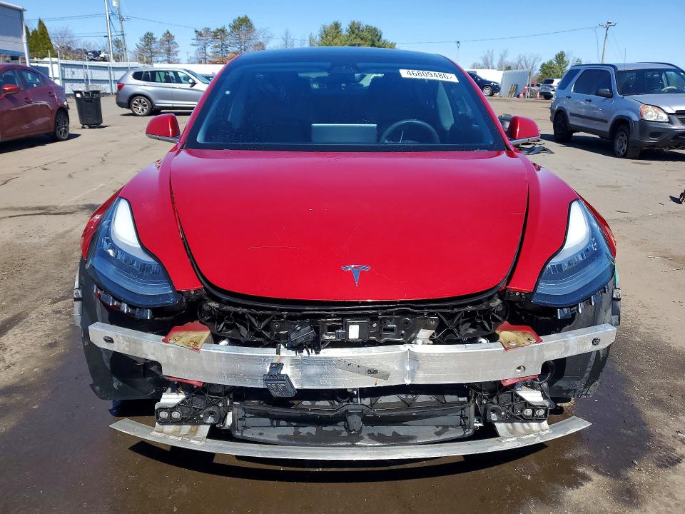 46809486 :رقم المزاد ، 5YJ3E1EB6KF452358 vin ، 2019 Tesla Model 3 مزاد بيع
