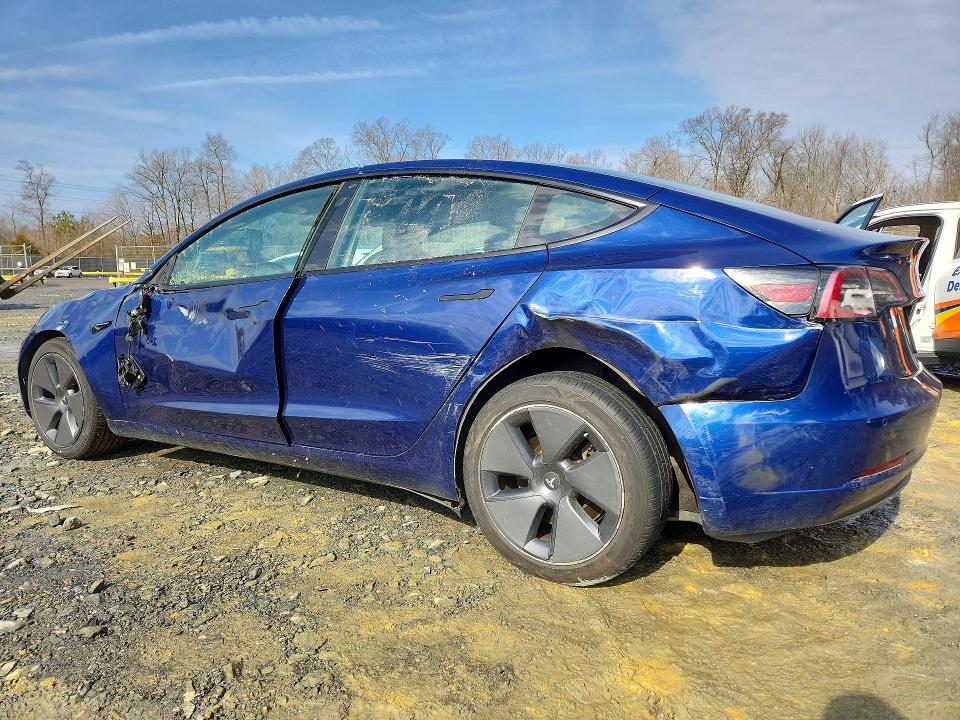 Продажа на аукционе авто 2022 Tesla Model 3, vin: 5YJ3E1EA4NF368602, номер лота: 79995865