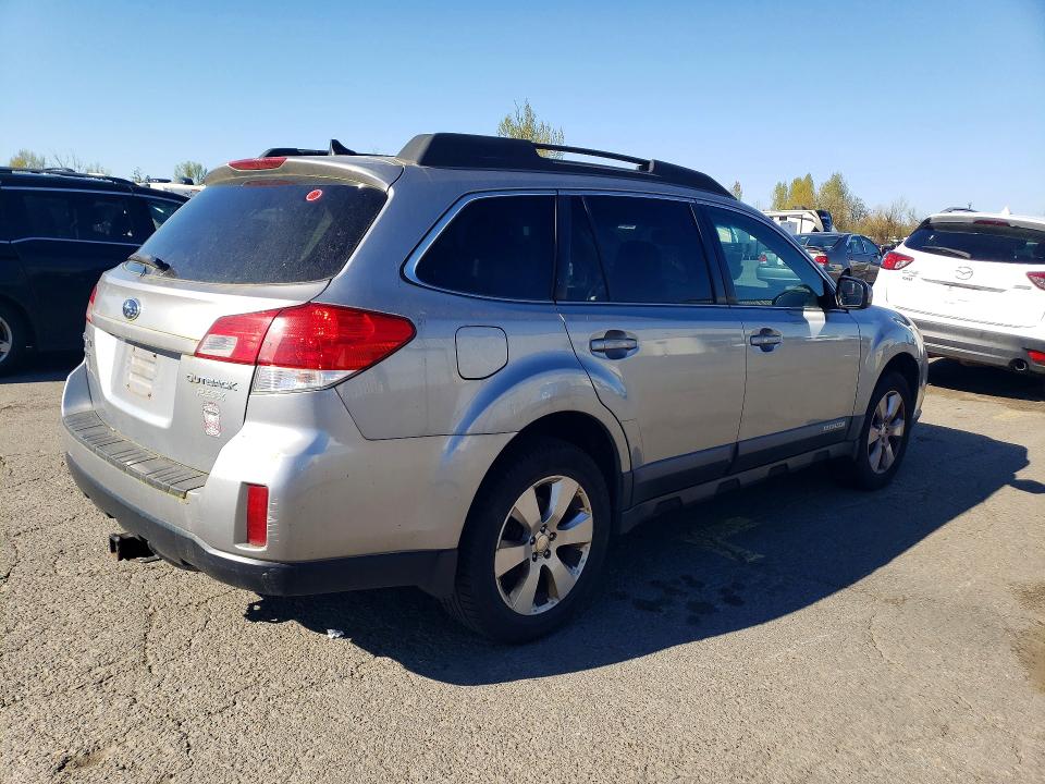 2011 Subaru Outback მანქანა იყიდება აუქციონზე, vin: 4S4BRBKC5B3320431, აუქციონის ნომერი: 47415726