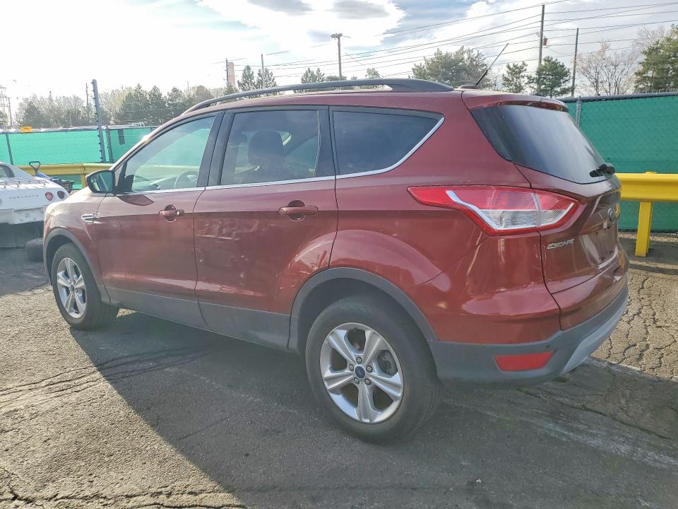 2014 Ford Escape მანქანა იყიდება აუქციონზე, vin: 1FMCU9G99EUA13237, აუქციონის ნომერი: 47115136