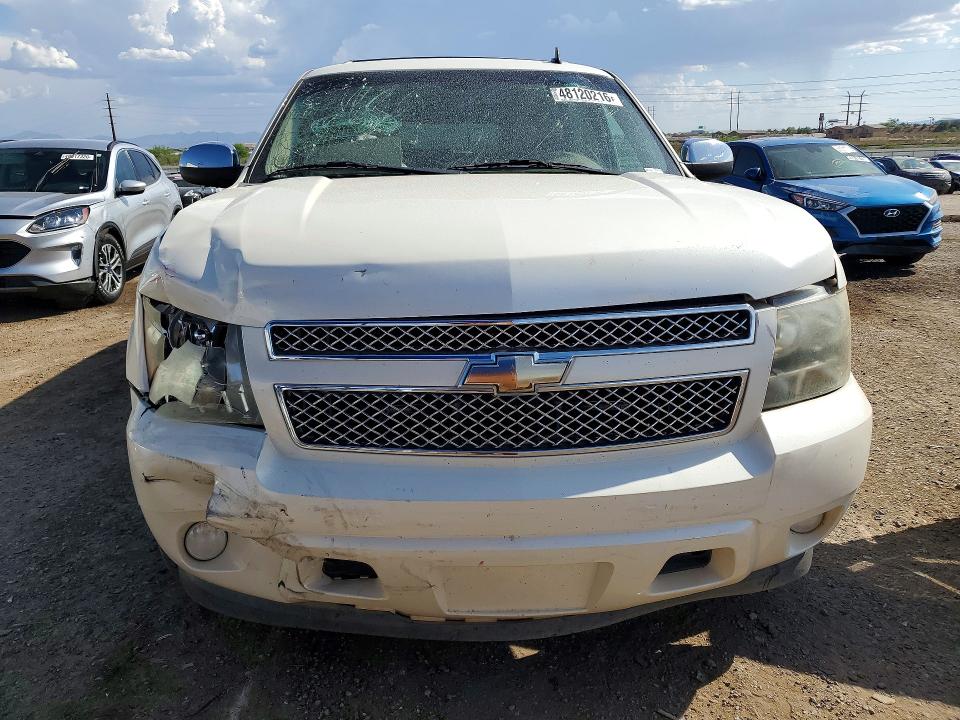 Продажа на аукционе авто 2011 Chevrolet Suburban, vin: 1GNSCKE04BR125612, номер лота: 48120216
