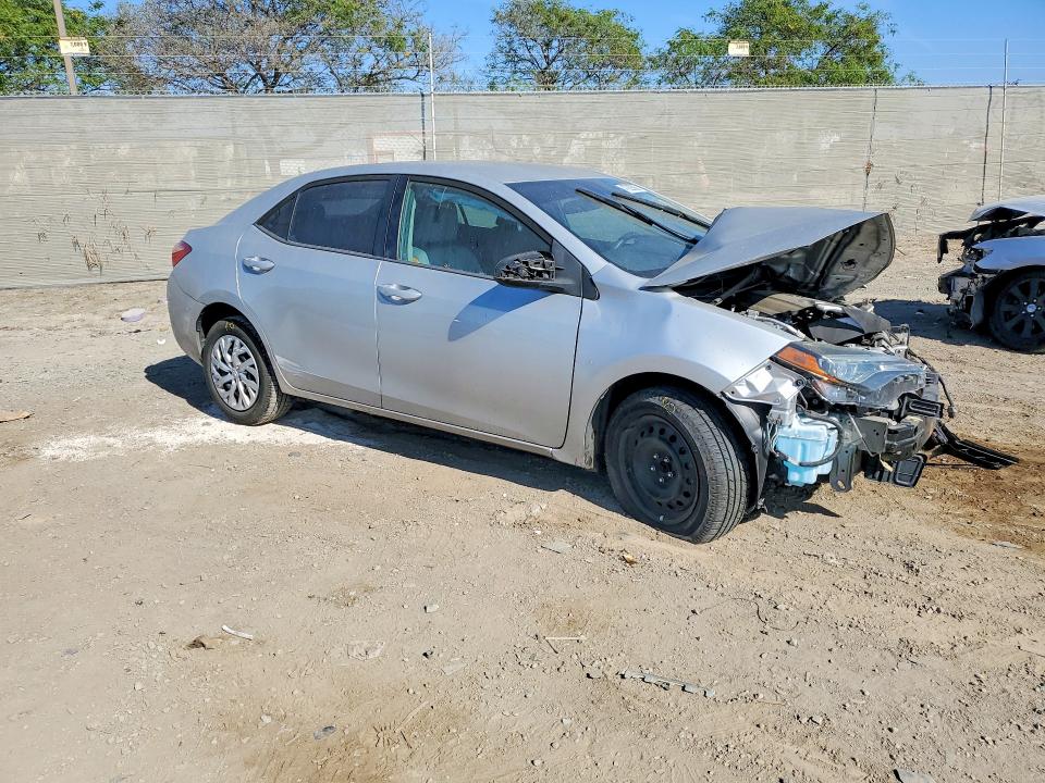 47928586 :رقم المزاد ، 5YFBURHE6KP949711 vin ، 2019 Toyota Corolla مزاد بيع