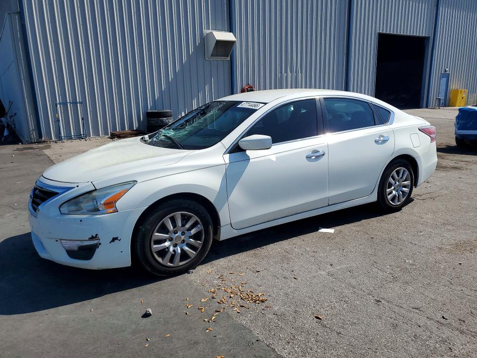 Продажа на аукционе авто 2015 Nissan Altima, vin: 1N4AL3AP1FC292411, номер лота: 47714466