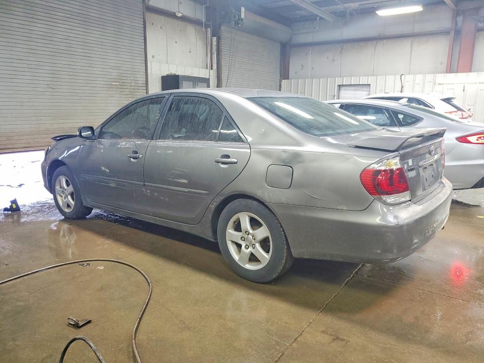 48096556 :رقم المزاد ، 4T1BE32K05U608462 vin ، 2005 Toyota Camry مزاد بيع