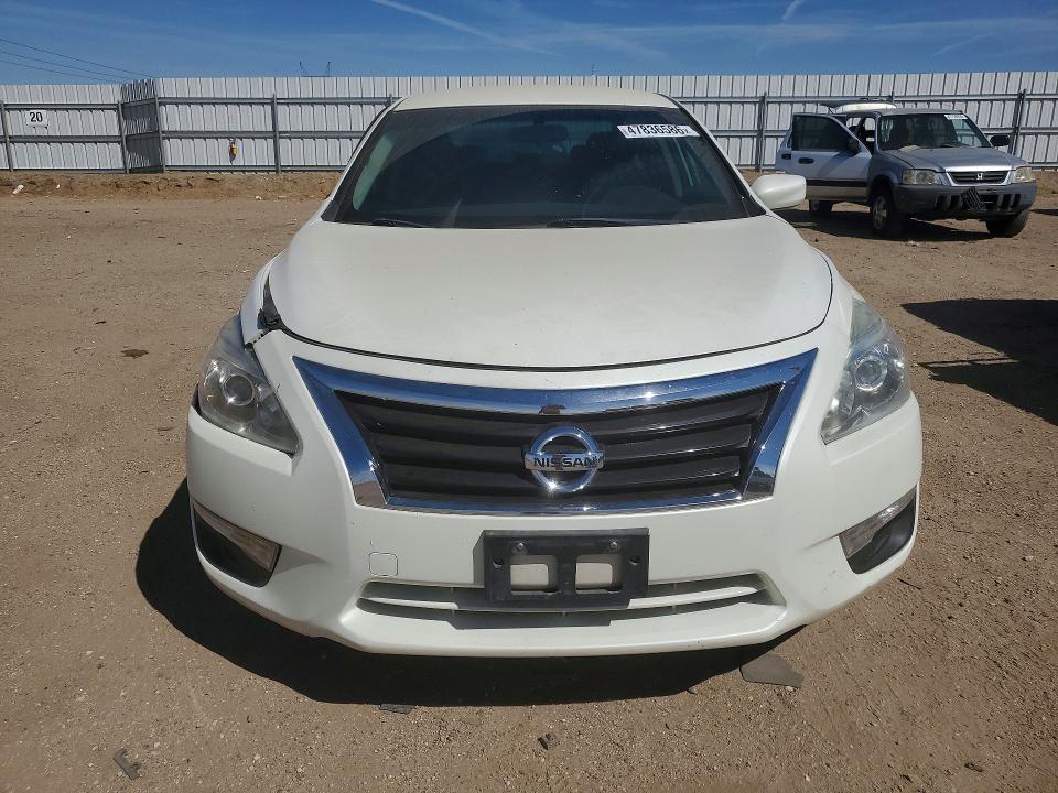 2015 Nissan Altima მანქანა იყიდება აუქციონზე, vin: 1N4AL3AP3FC481741, აუქციონის ნომერი: 47836586