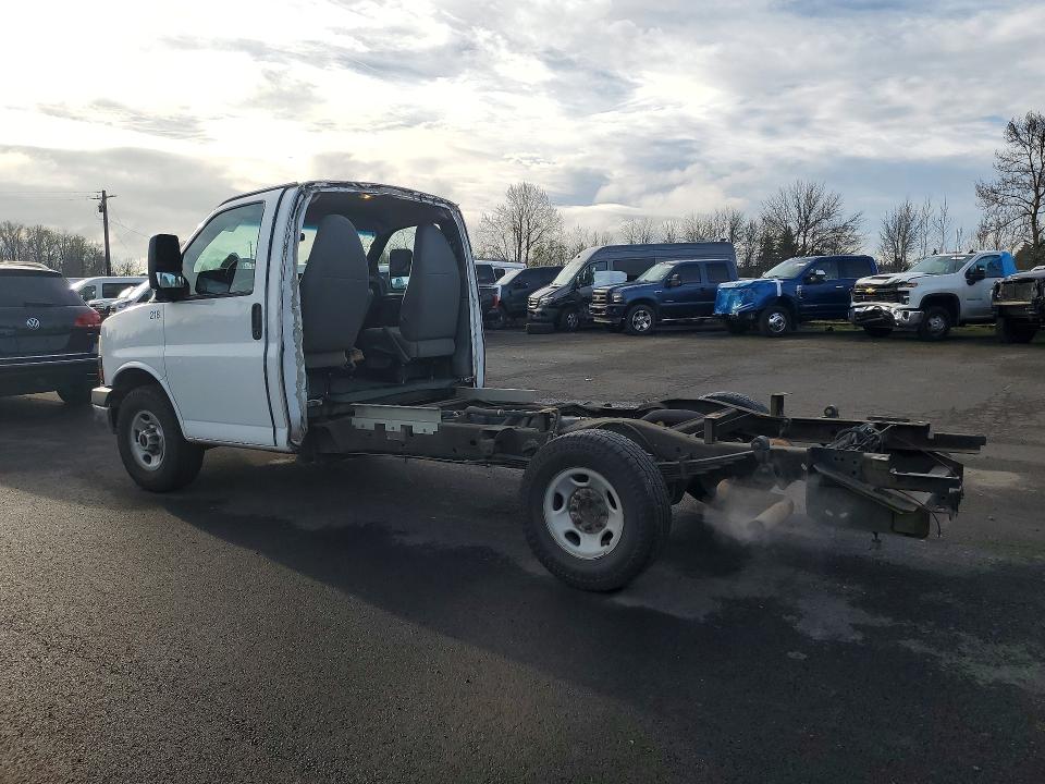 48141906 :رقم المزاد ، 1GD072CG7F1115337 vin ، 2015 Gmc Savana مزاد بيع