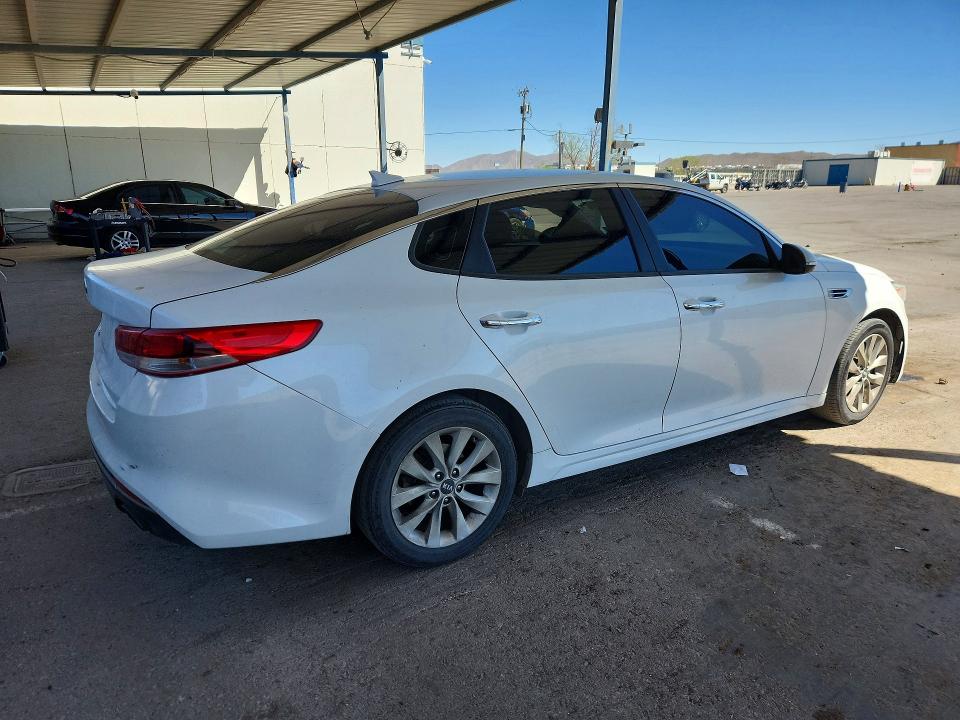 Продажа на аукционе авто 2016 Kia Optima, vin: 5XXGT4L33GG004412, номер лота: 47124756