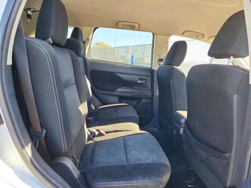 Продаж на аукціоні авто 2018 Mitsubishi Outlander, vin: JA4AD3A38JZ051191, номер лоту: 42069456