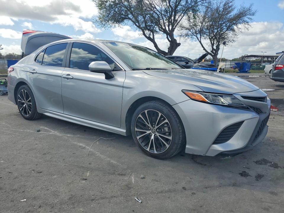 Auction sale of the 2020 Toyota Camry, vin: 4T1G11AKXLU937187, lot number: 79914695
