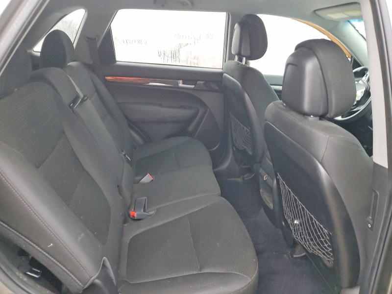 41898376 :رقم المزاد ، 5XYKT3A68FG575034 vin ، 2015 Kia Sorento مزاد بيع