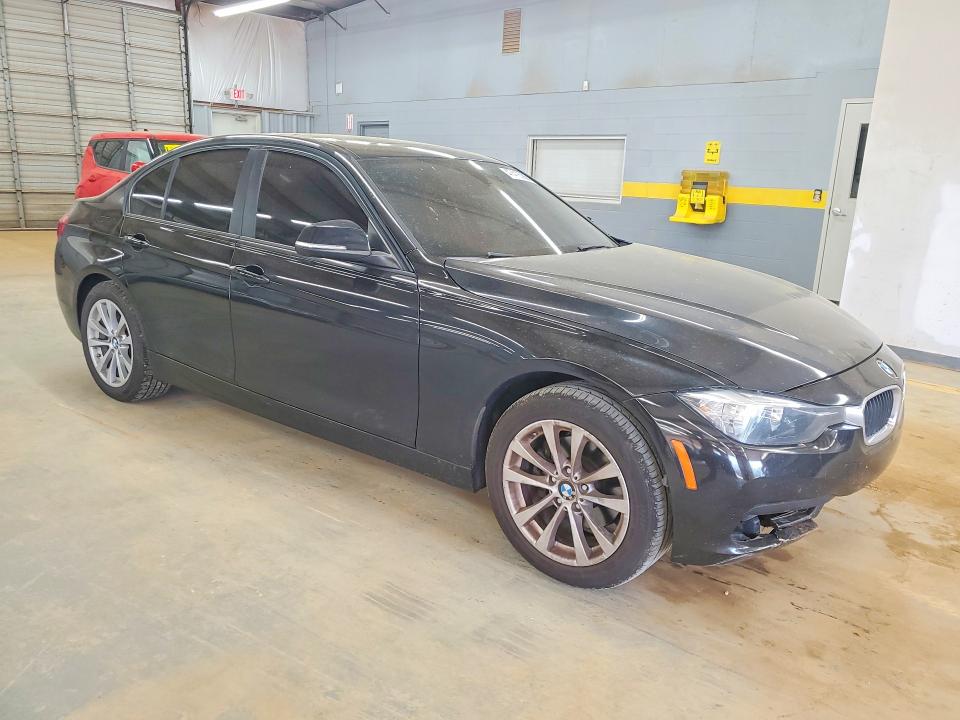 47416086 :رقم المزاد ، WBA8A9C3XHK620569 vin ، 2017 Bmw 320 مزاد بيع