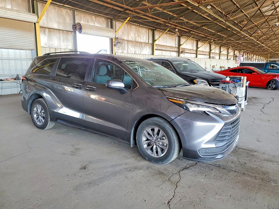 Auction sale of the 2025 Toyota Sienna, vin: 5TDKRKEC6SS254373, lot number: 46028866
