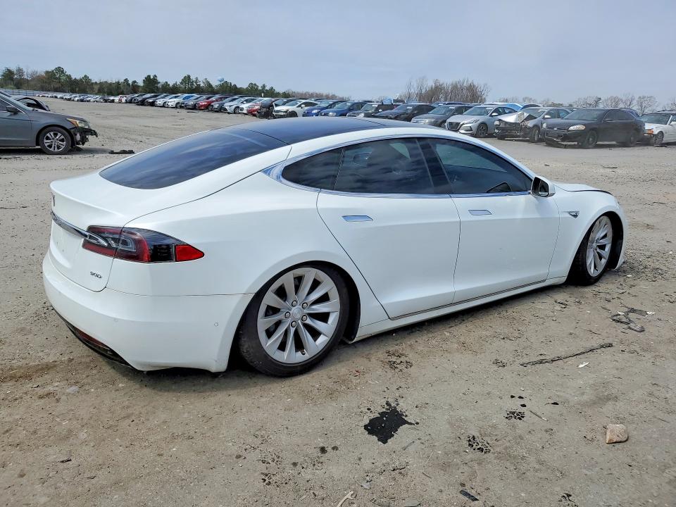 2016 Tesla Model S მანქანა იყიდება აუქციონზე, vin: 5YJSA1E2XGF155947, აუქციონის ნომერი: 47745266