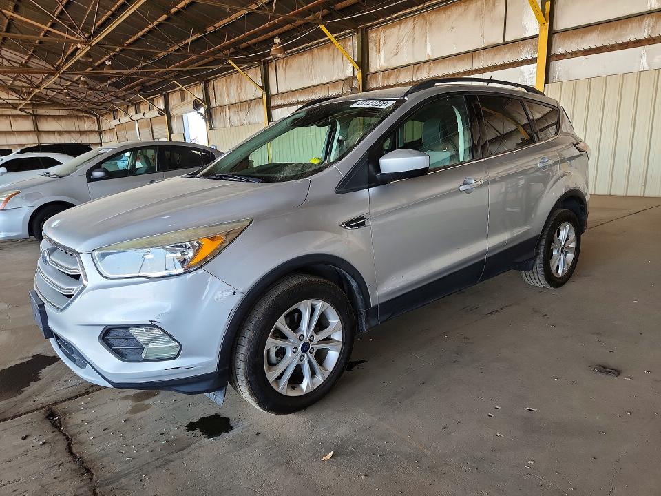 48141226 :رقم المزاد ، 1FMCU0GD7JUA38549 vin ، 2018 Ford Escape مزاد بيع