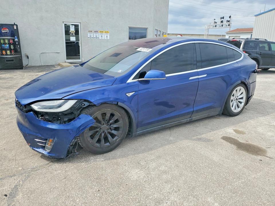 48313196 :رقم المزاد ، 5YJXCAE22GF005170 vin ، 2016 Tesla Model X مزاد بيع