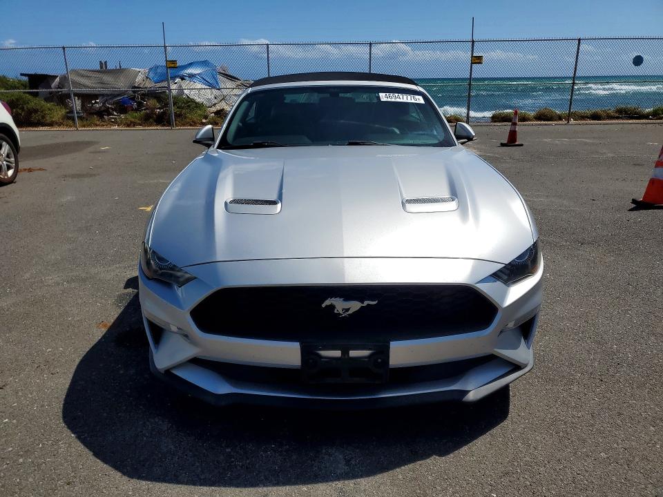 46947776 :رقم المزاد ، 1FATP8UH4J5105822 vin ، 2018 Ford Mustang مزاد بيع
