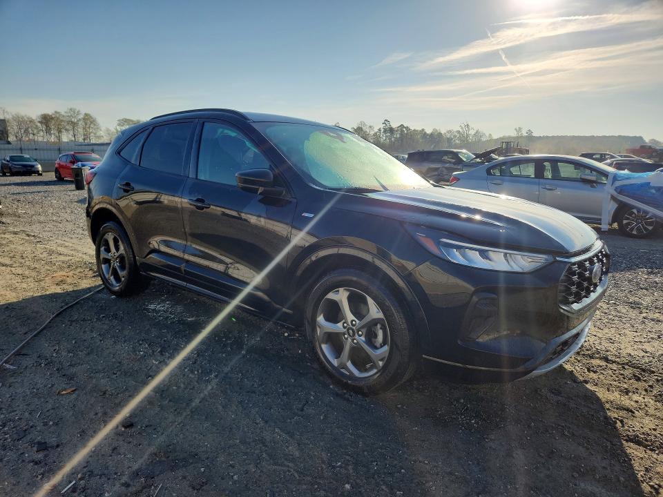 Продажа на аукционе авто 2023 Ford Escape, vin: 1FMCU9MN0PUA61732, номер лота: 47915246