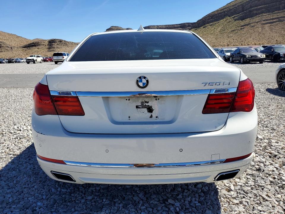 2013 Bmw 750 მანქანა იყიდება აუქციონზე, vin: WBAYE8C54DDE22197, აუქციონის ნომერი: 46763186