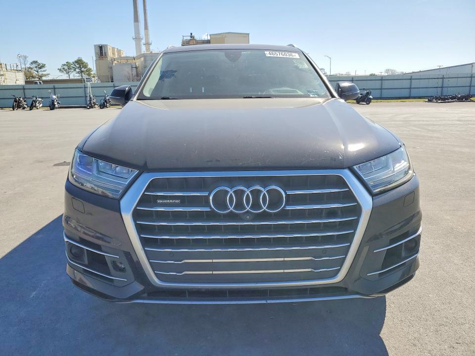 Продаж на аукціоні авто 2018 Audi Q7, vin: WA1VAAF78JD015556, номер лоту: 46576036