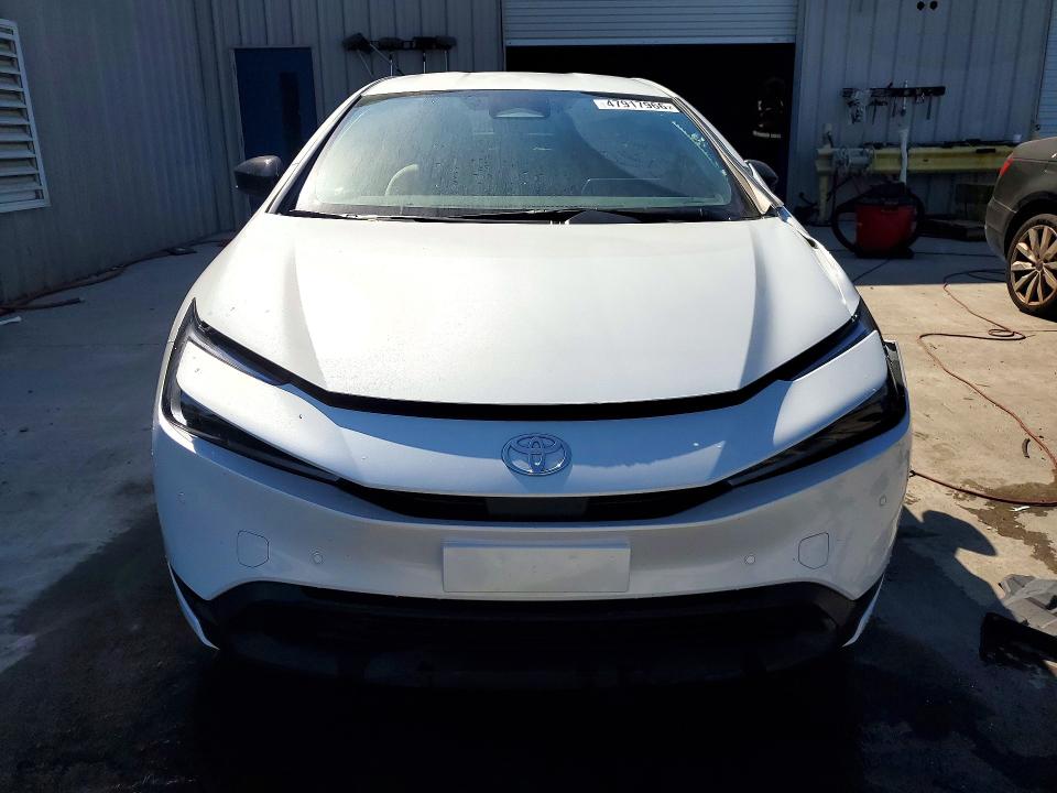 47917966 :رقم المزاد ، JTDACAAU5T3075069 vin ، 2026 Toyota Prius مزاد بيع